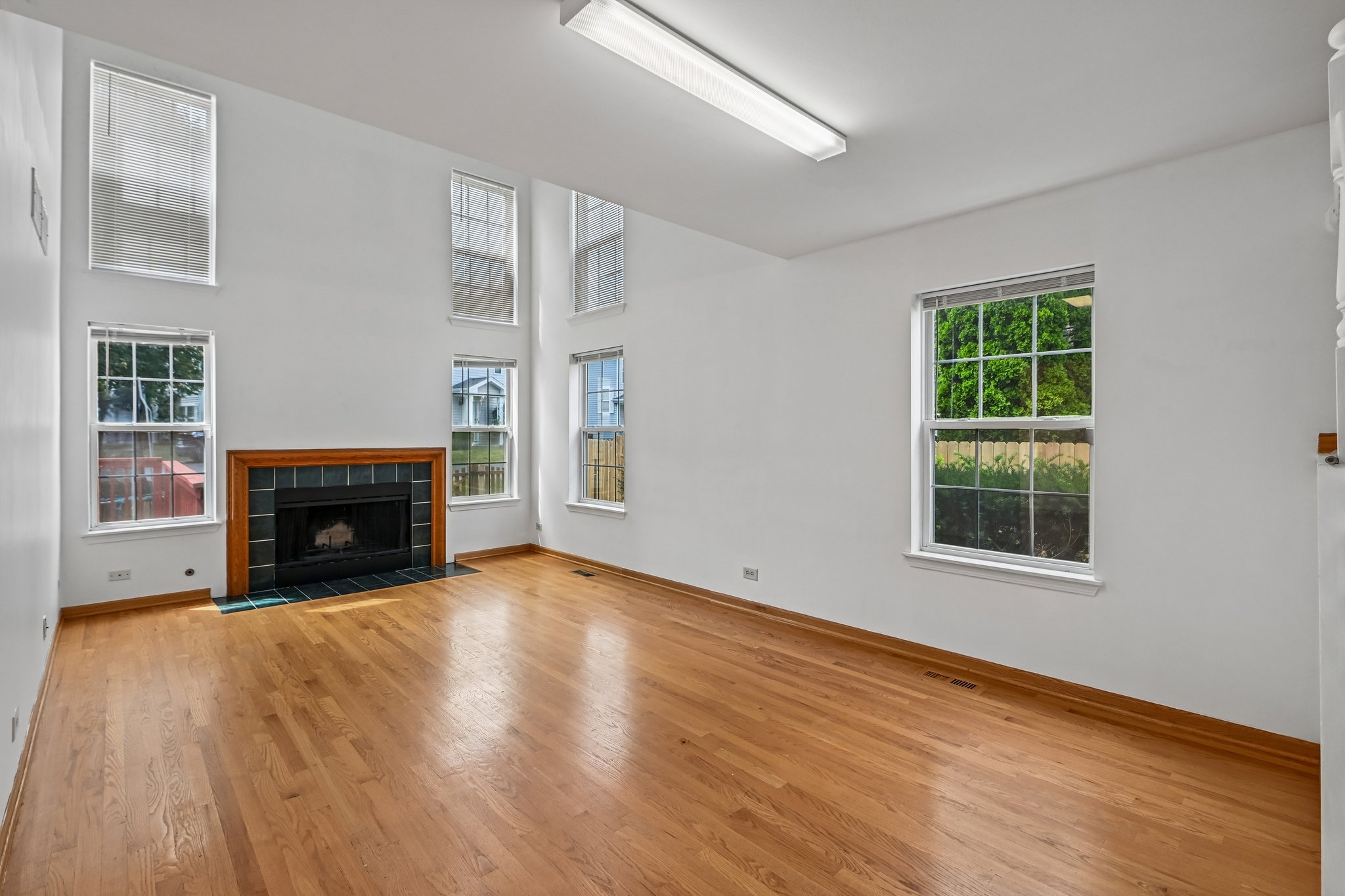 1309 Newport St-S0408-005.jpg