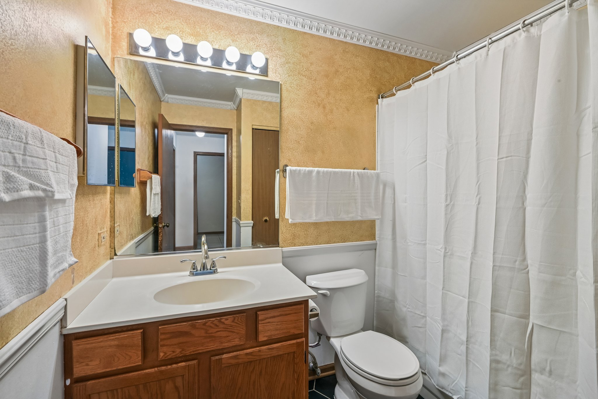 1309 Newport St-S0408-031.jpg