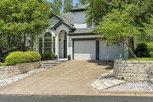  Photo 0