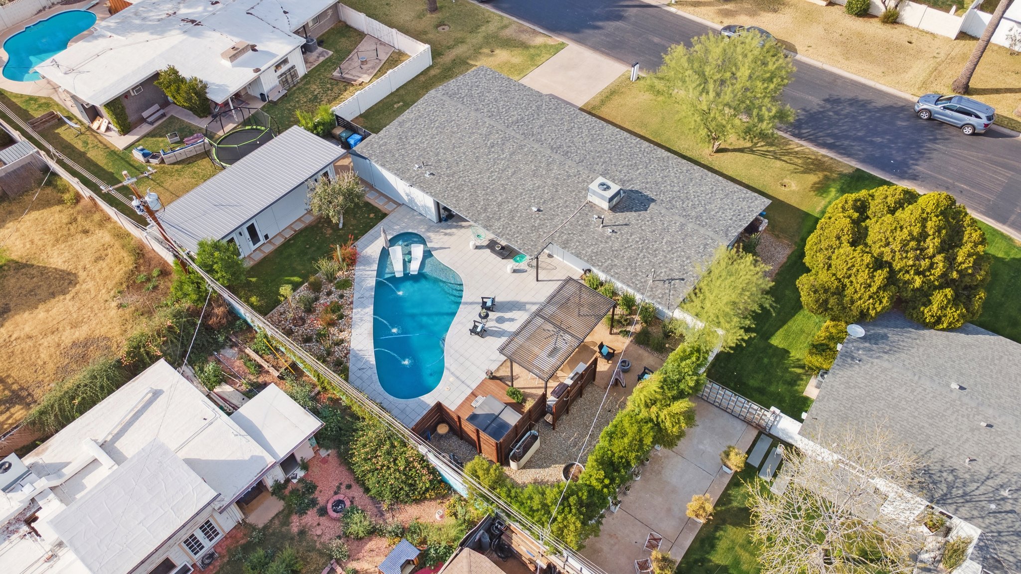 1309 W Glenn Dr - 009.jpg