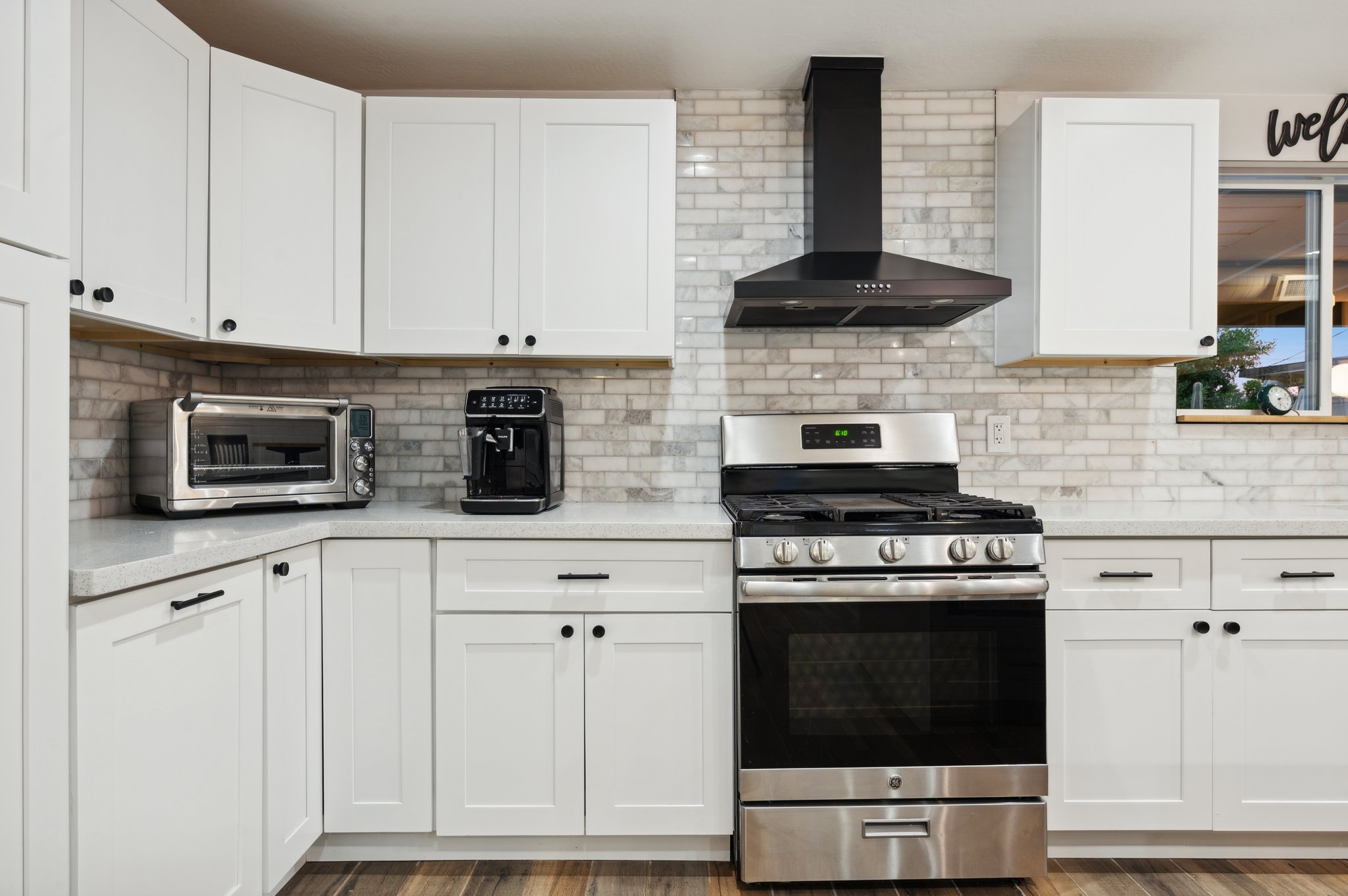 309 W Glenn Dr - 021.jpg