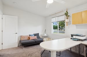 309 W Glenn Dr - 009.jpg