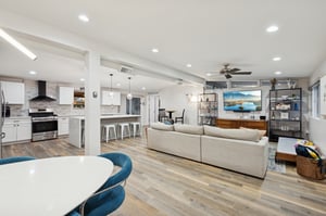 309 W Glenn Dr - 010.jpg