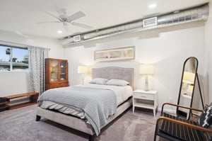 309 W Glenn Dr - 024.jpg