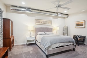 309 W Glenn Dr - 025.jpg