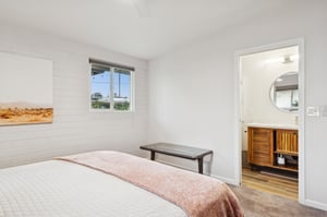 309 W Glenn Dr - 032.jpg