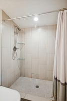 309 W Glenn Dr - 035.jpg