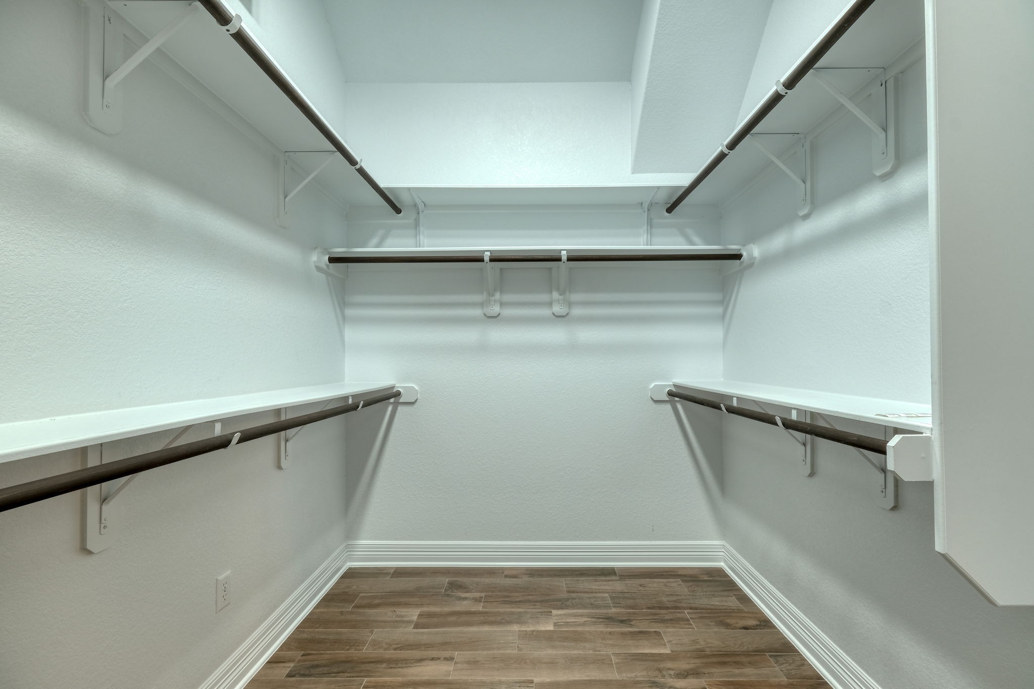 Primary Bedroom Closet