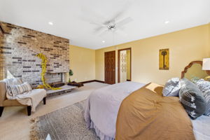 14_Interior