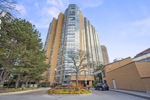 131 Beecroft Rd Unit 2201, Toronto ON — real estate photography by Amazing Photo Video