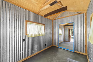  Photo 44