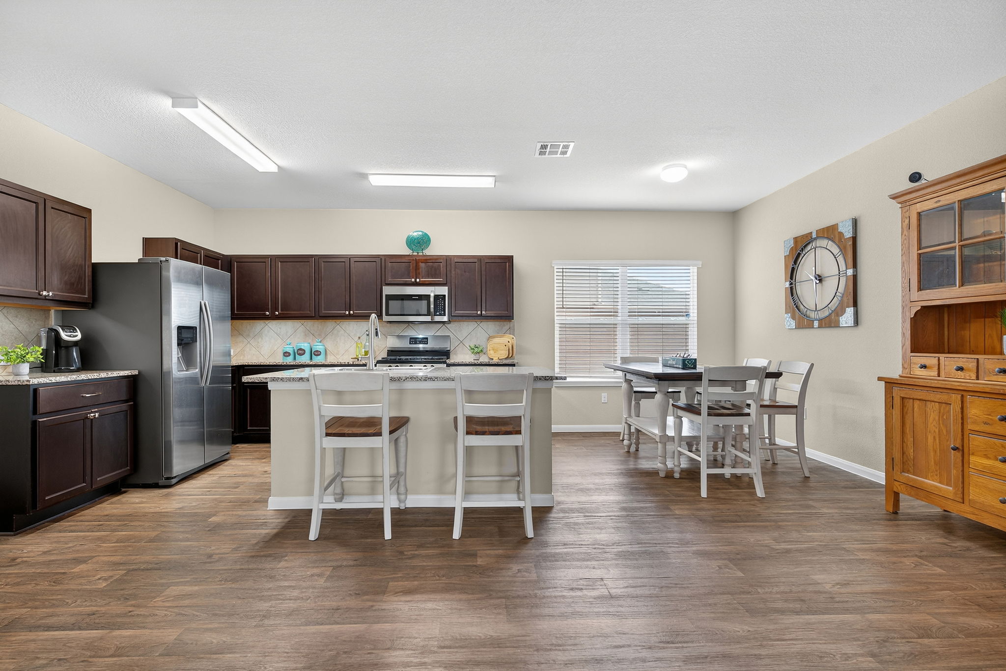 Dining Room/Kitchen