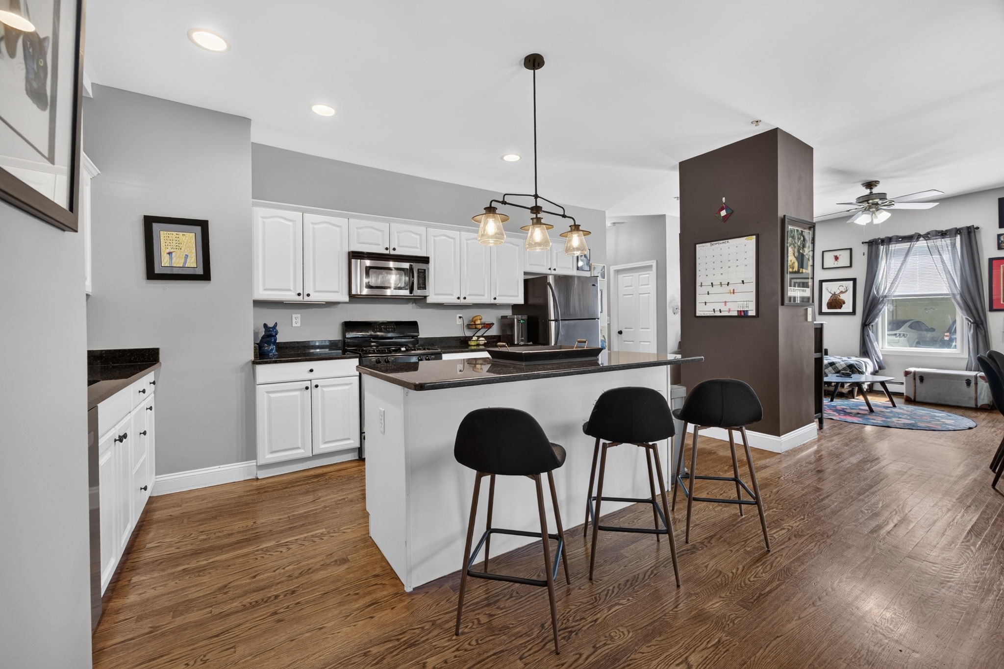131 Derby St, Salem, MA 01970, USA Photo 7
