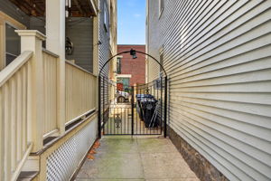 131 Derby St, Salem, MA 01970, USA Photo 30