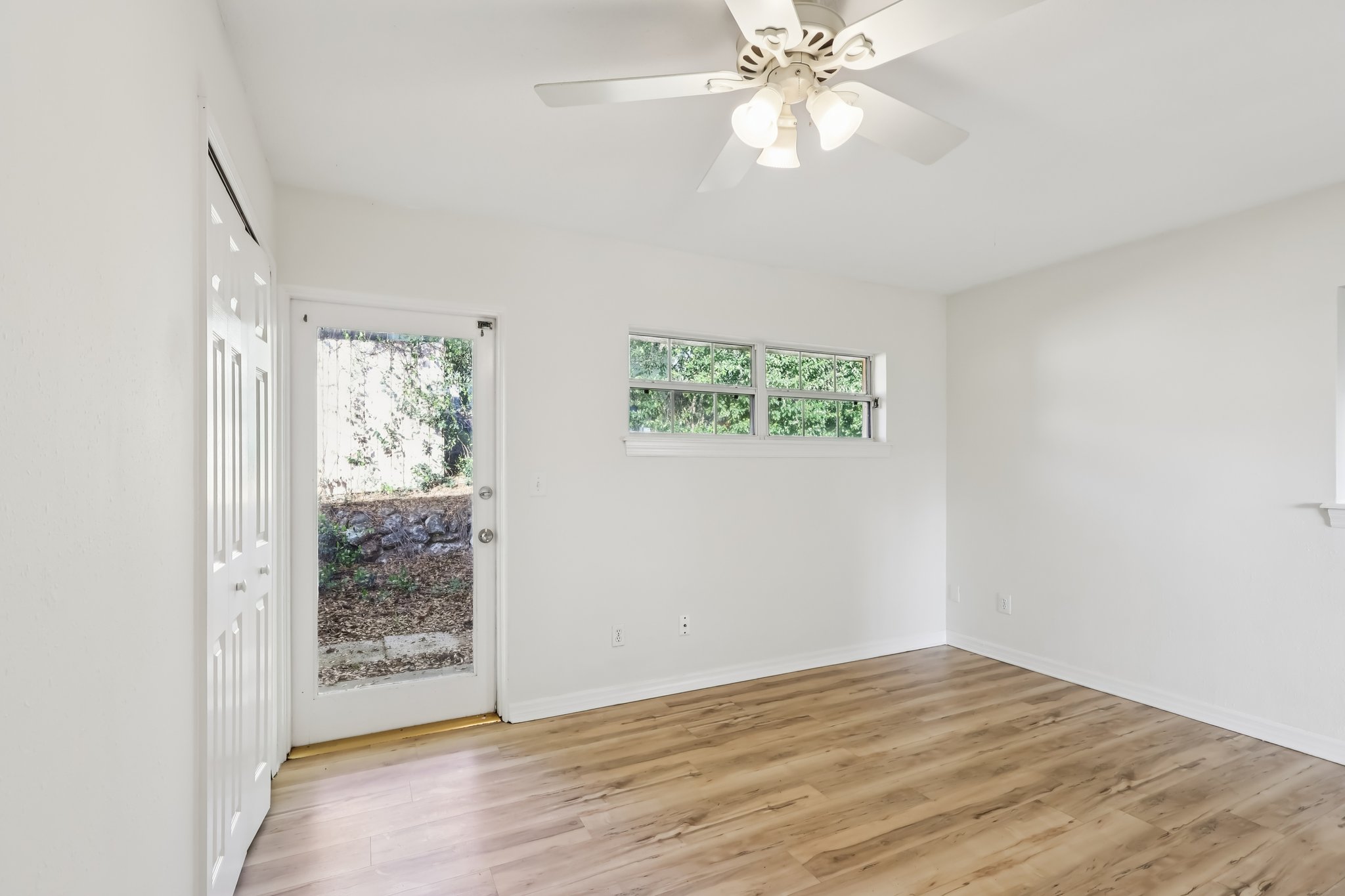 E Palmetto Ave-S1403-023.jpg