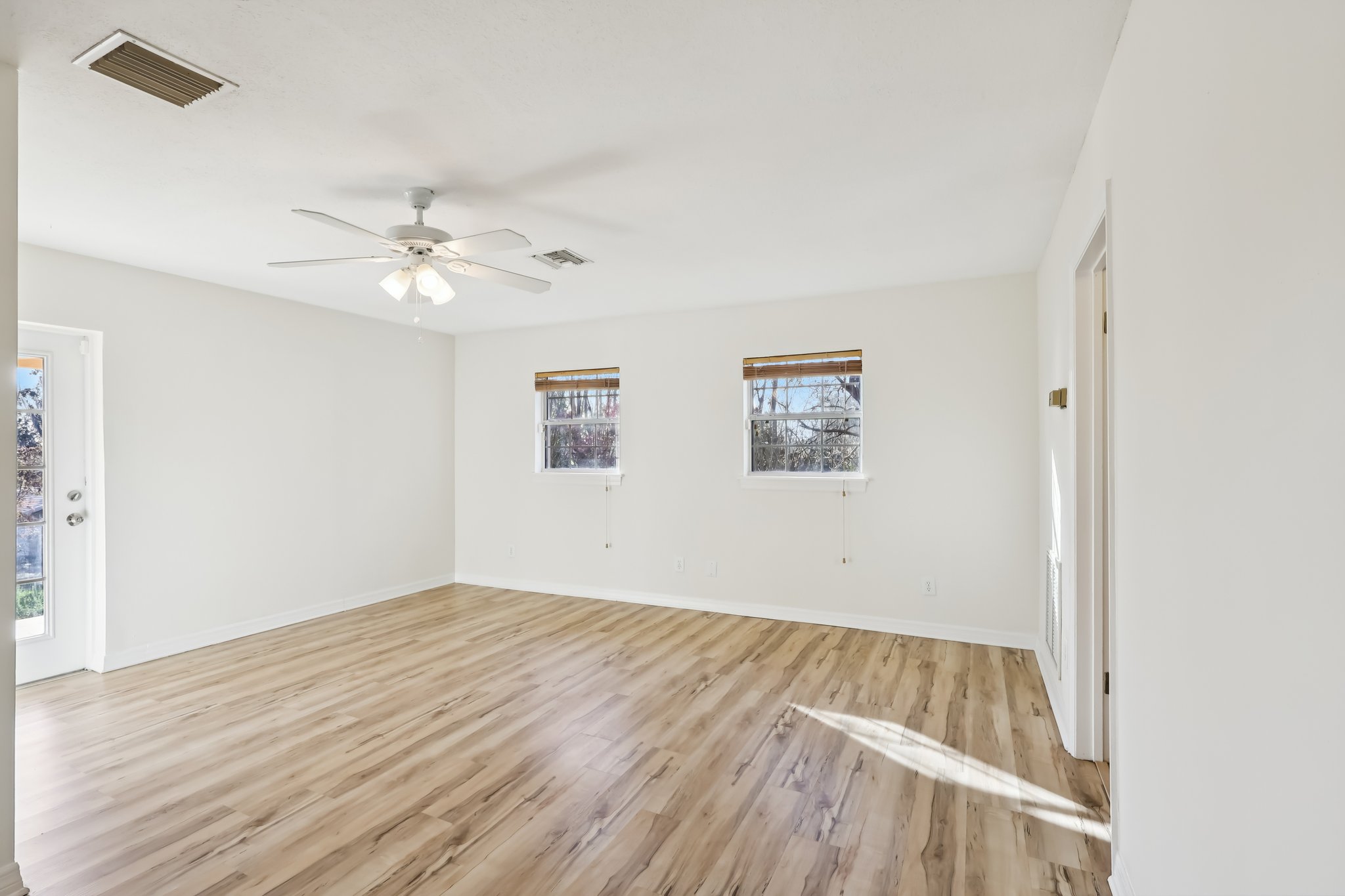 E Palmetto Ave-S1403-028.jpg