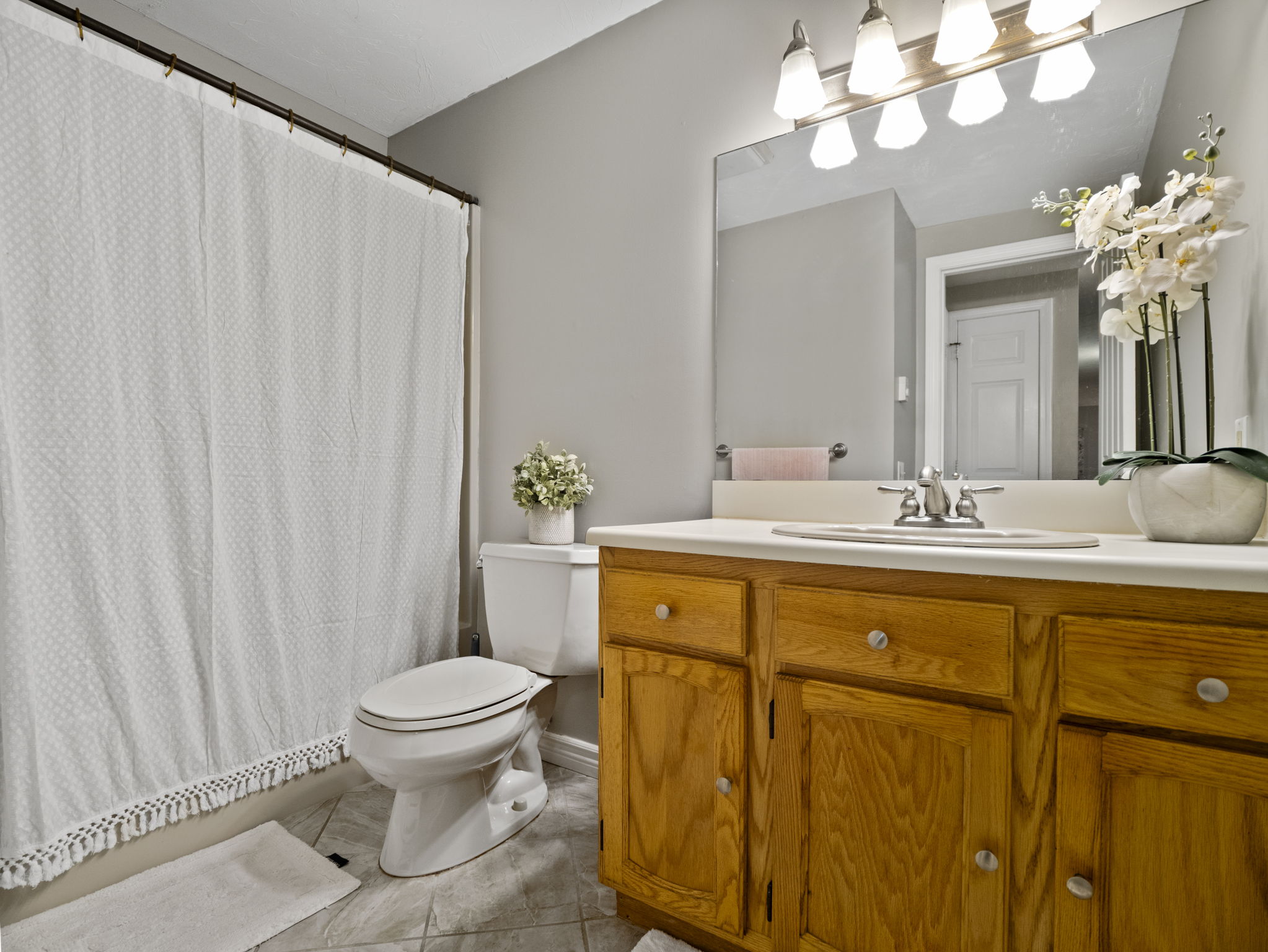 131 Heritage Dr unit 131, Northbridge MA 2