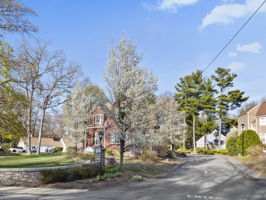 131 Heritage Dr unit 131, Northbridge MA 50