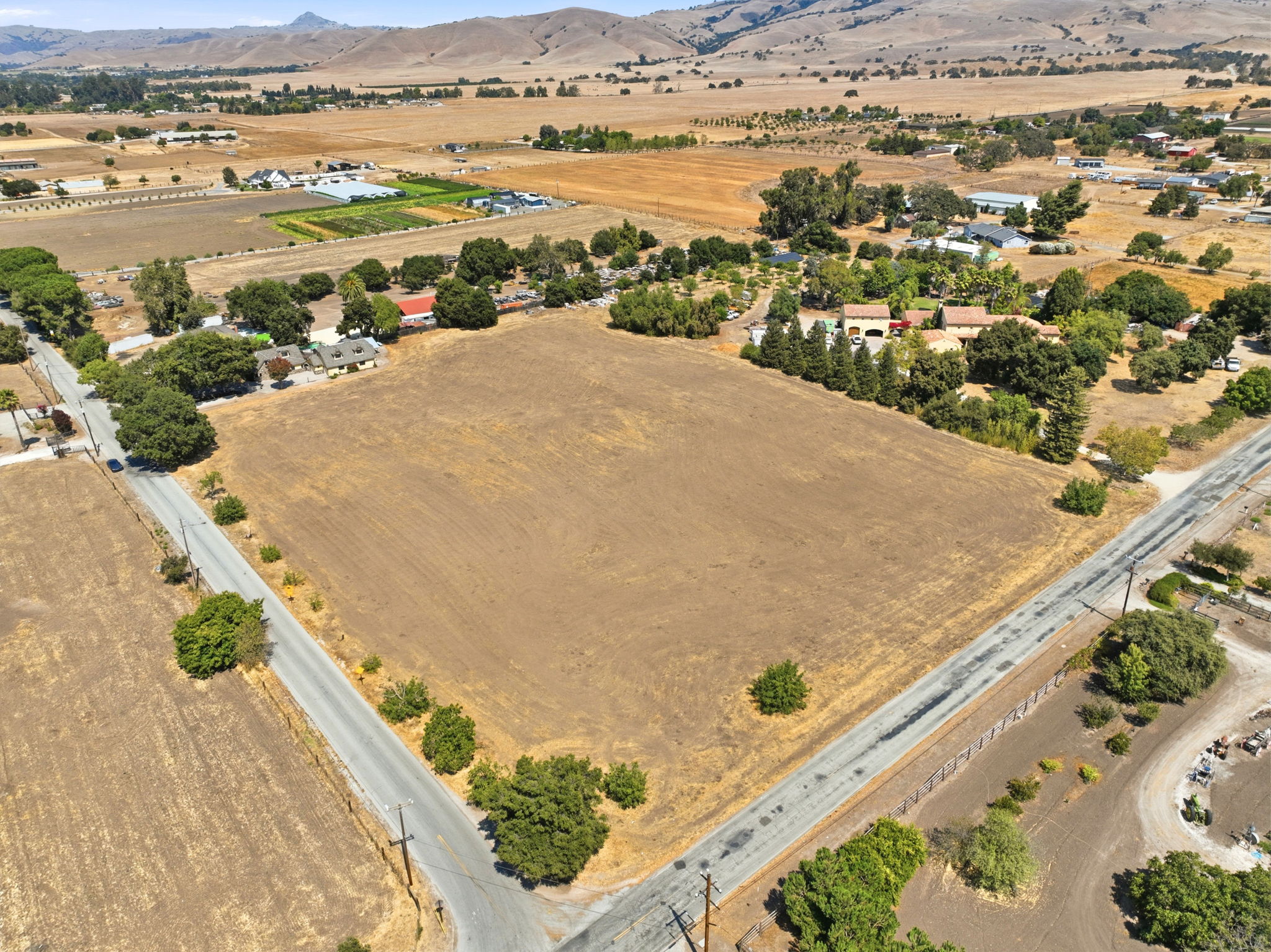 011_F8_AERIAL_131 Magladry Rd
