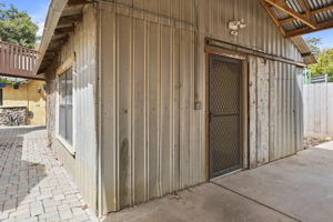 049_F8_131 Magladry Rd