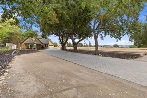 002_F8_131 Magladry Rd