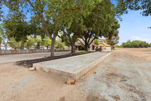 003_F8_131 Magladry Rd
