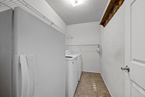  Photo 39