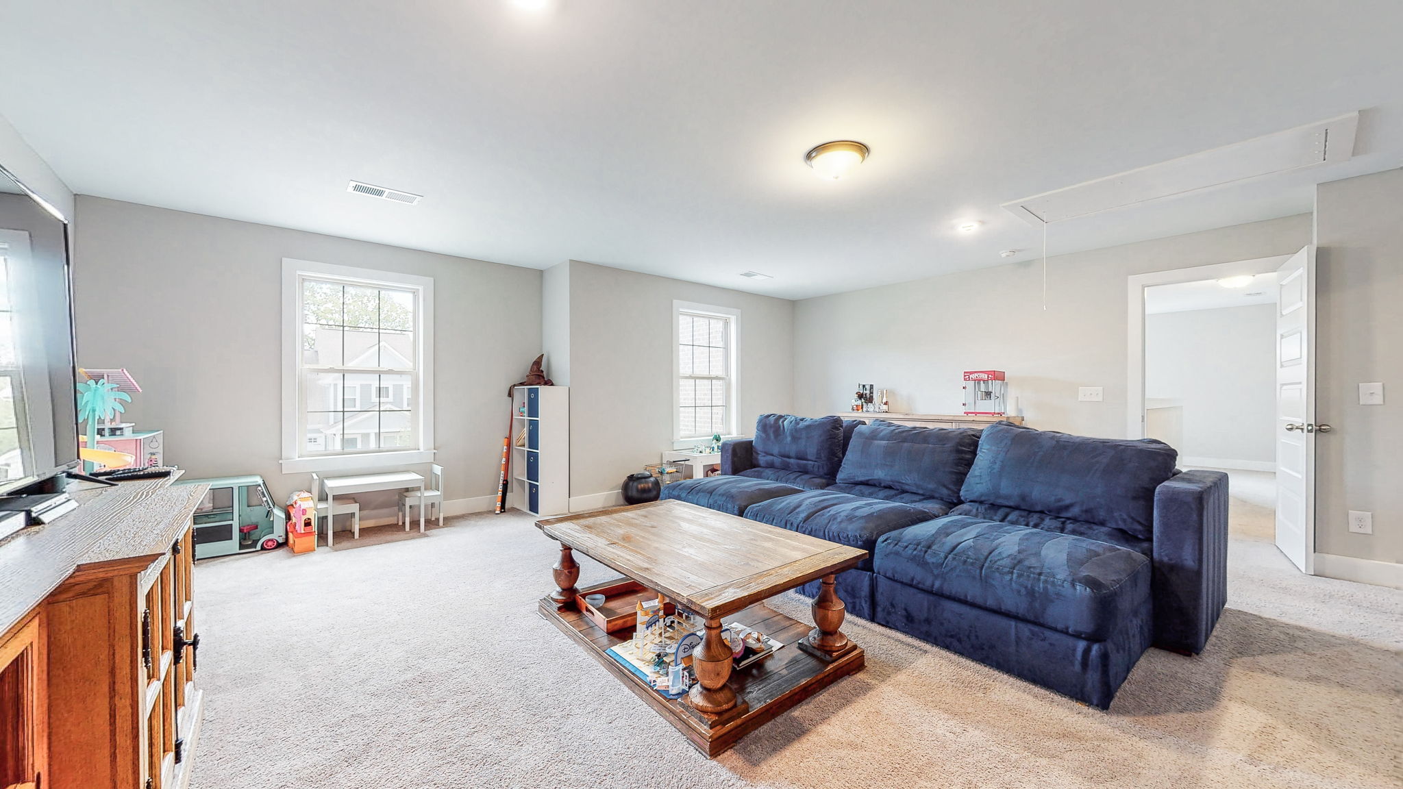  Photo 36