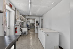  Photo 43