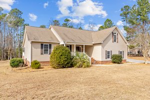 131 Wildflower Way, Pollocksville, NC 28573, USA Photo 1