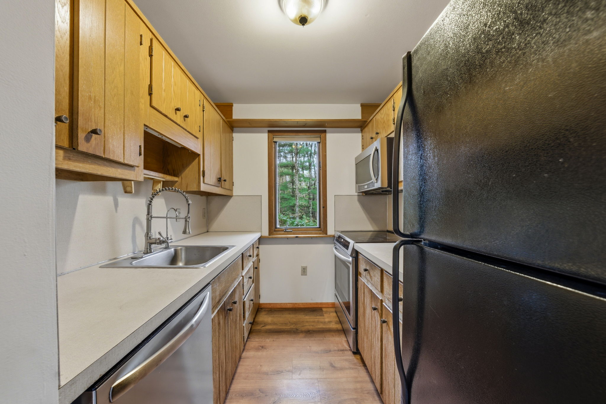 131_Wilson_Court_007