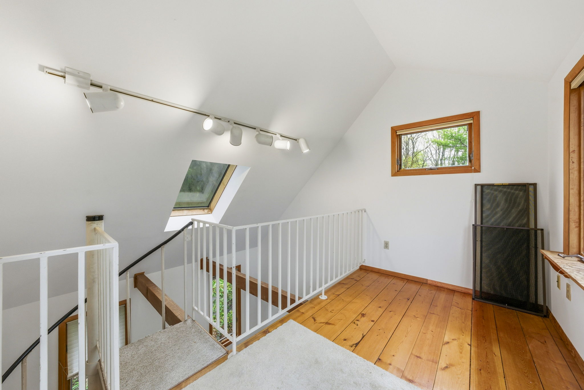131_Wilson_Court_015