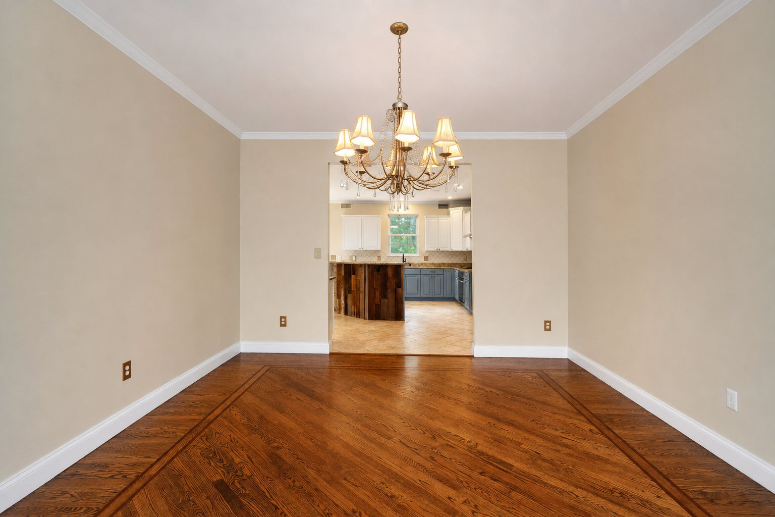  Photo 37