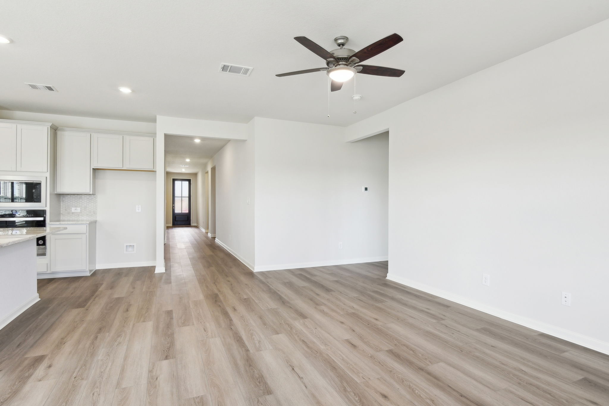 an Antonio-Arcadia Ridge-1310 Arcadian Rose-009