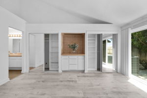 Additional Custom Closets