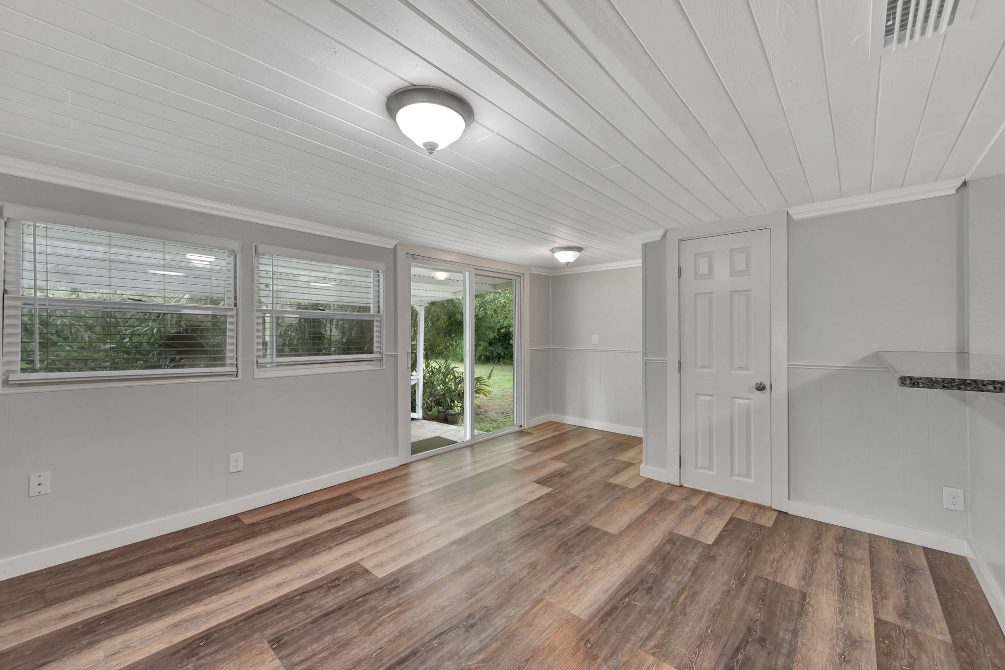 Kitchen Dining, Slider to Patio