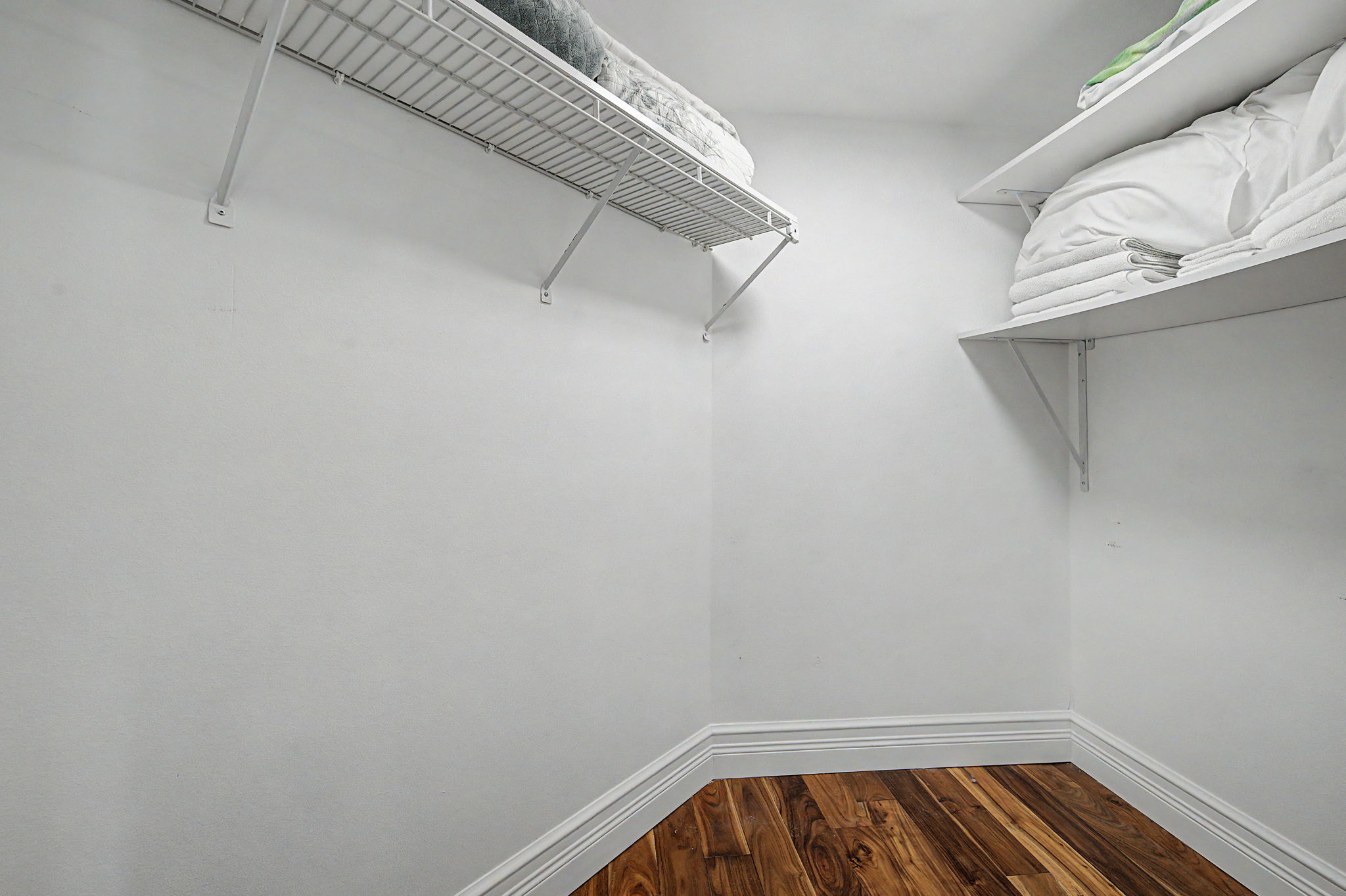 Bedroom2 Closet