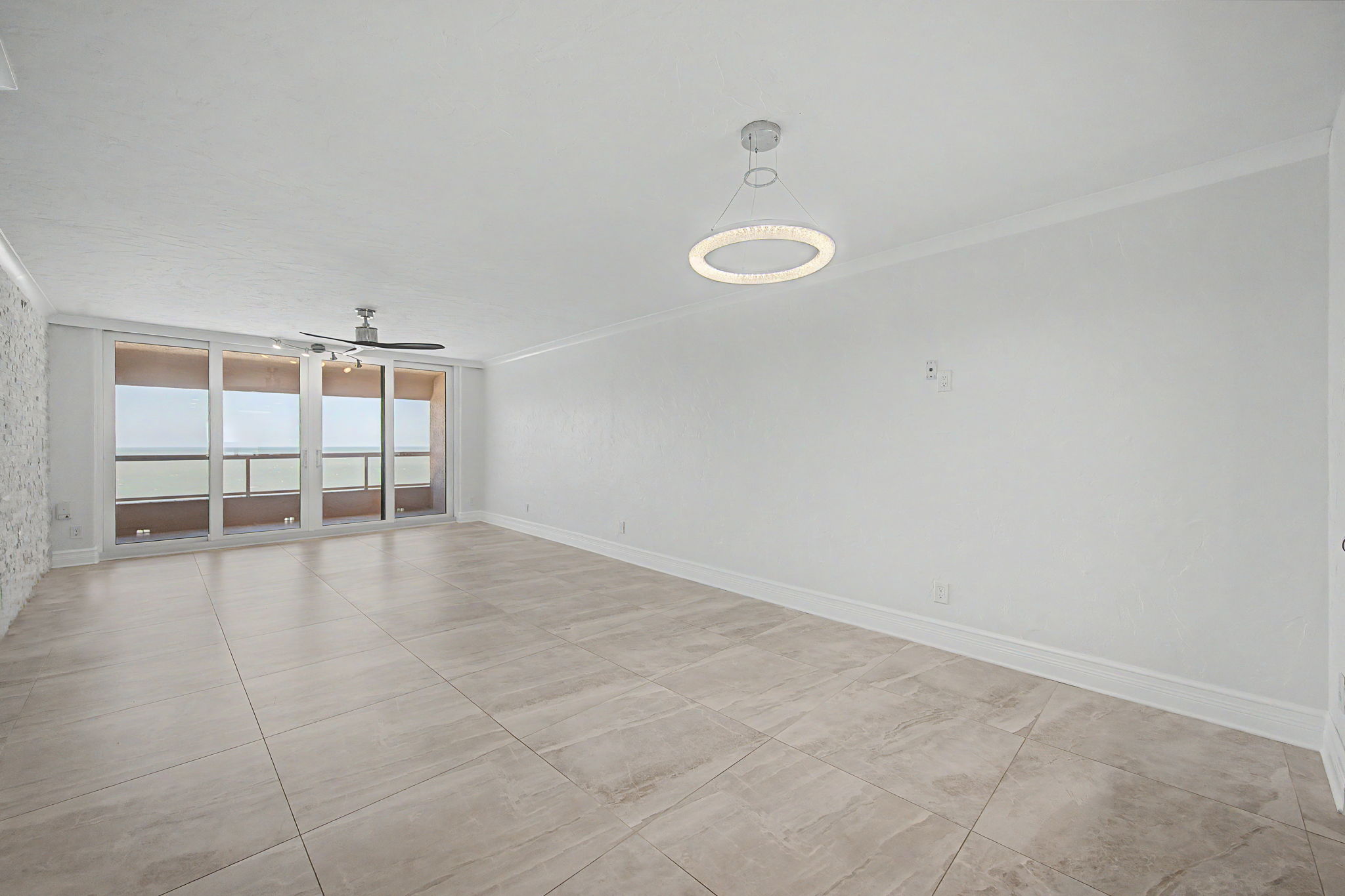 Dining Room3-e