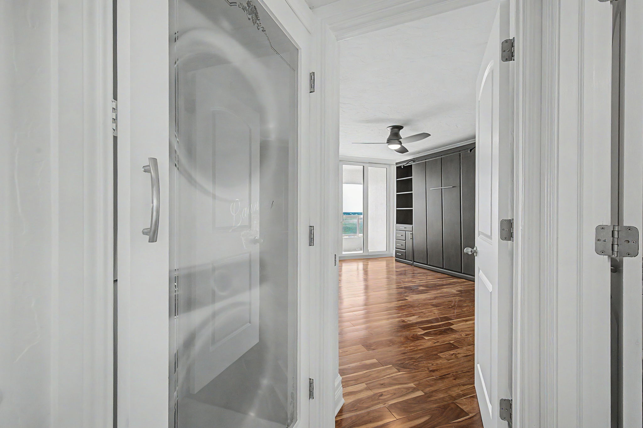Laundry Room1a