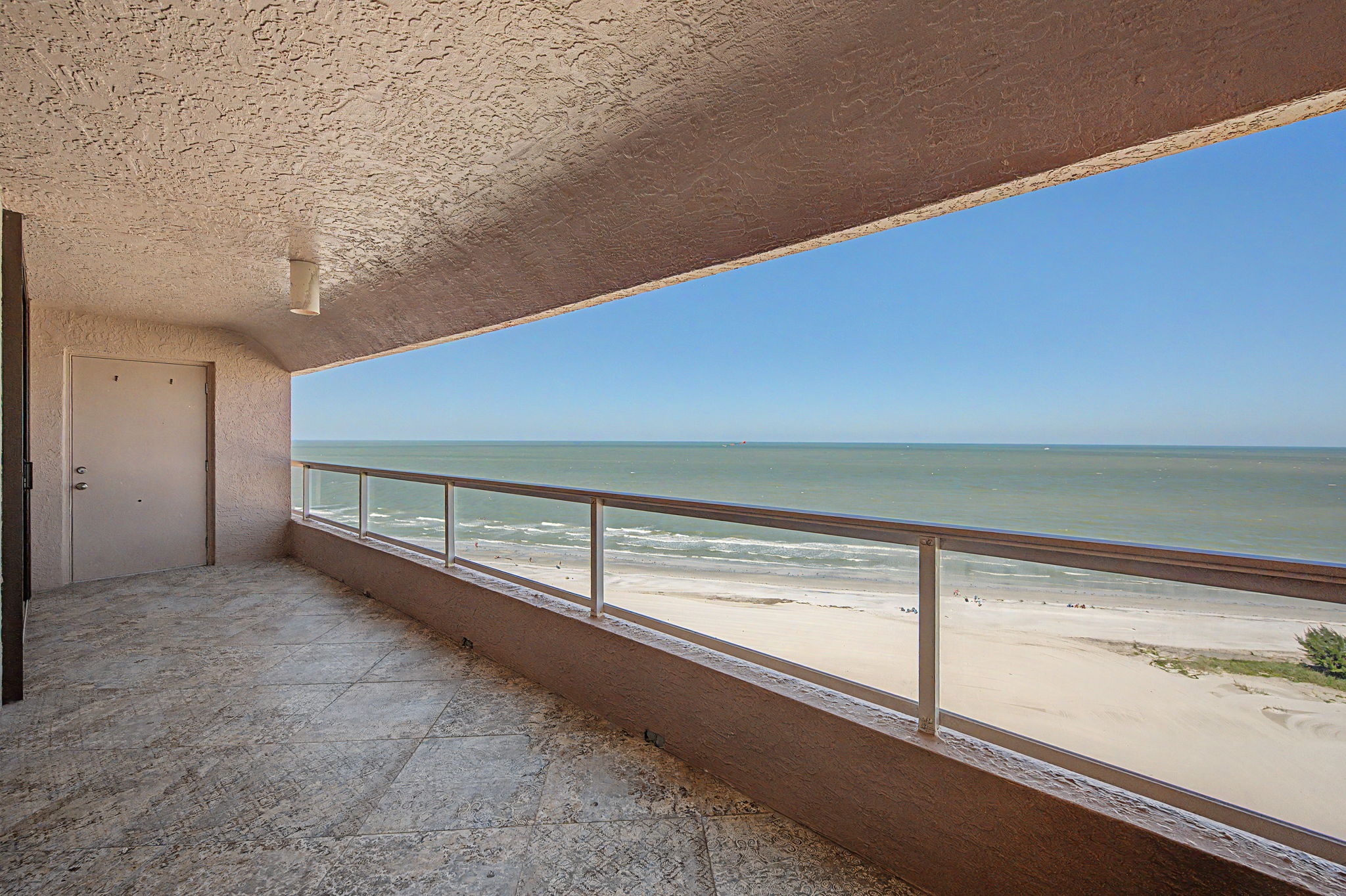 Living Room Balcony1