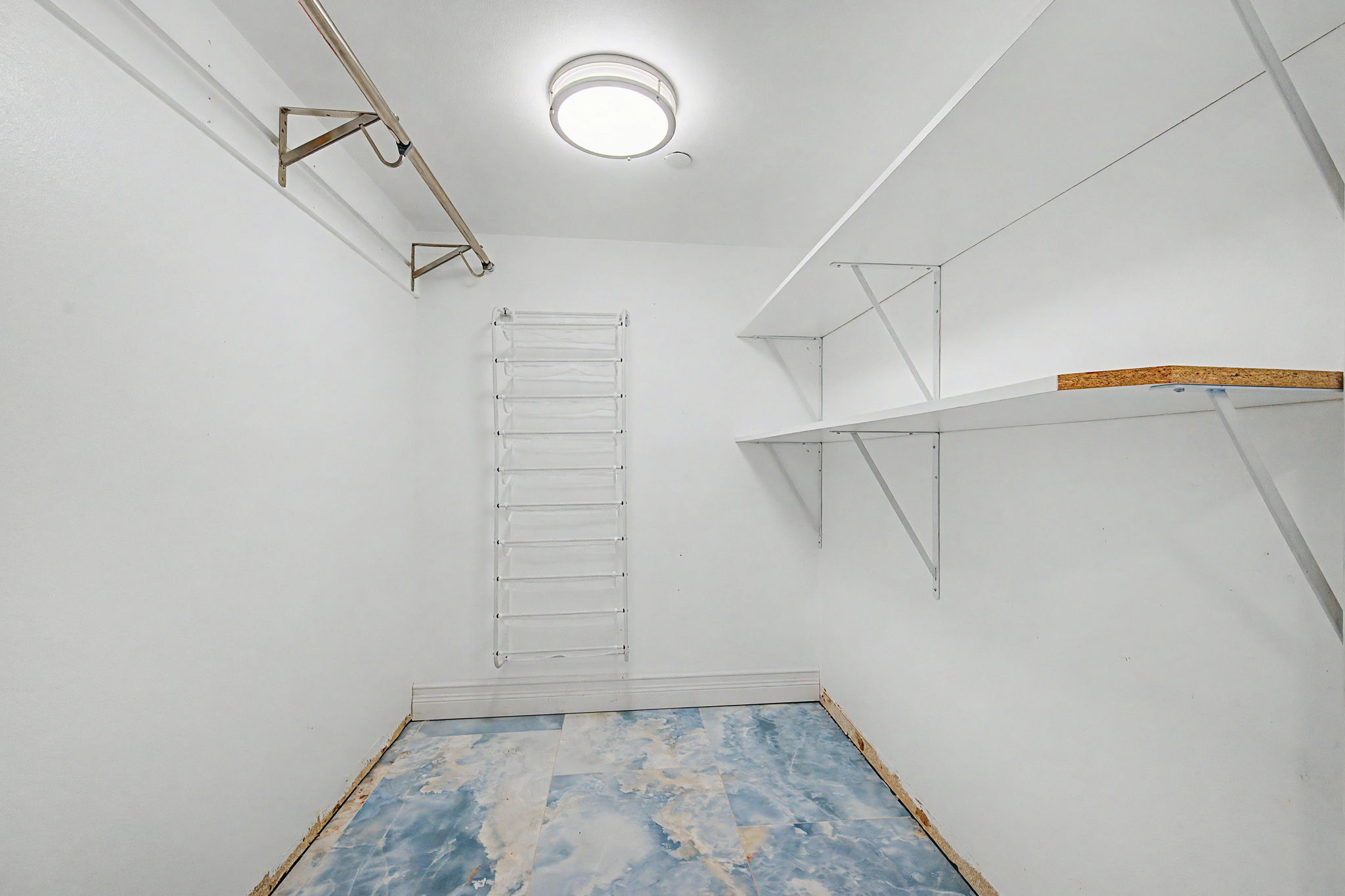 Primary Bedroom Closet