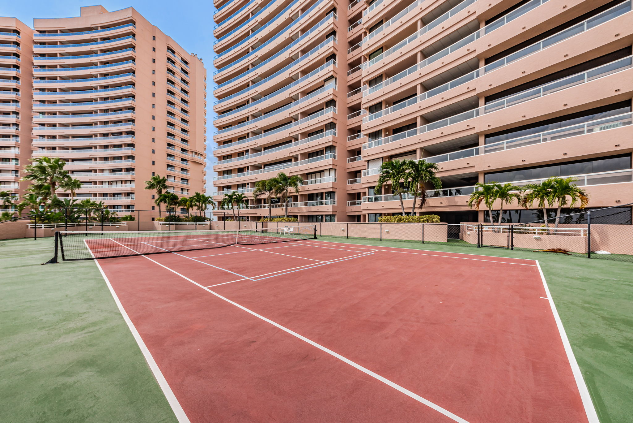 Crecent Beach Club One Tennis Court2