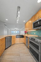 Kitchen12