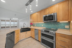 Kitchen14
