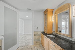 Primary Bathroom1c
