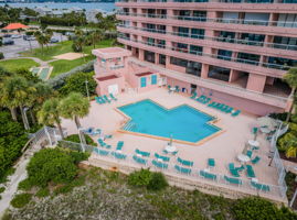 Rear Exterior and Pool2-2