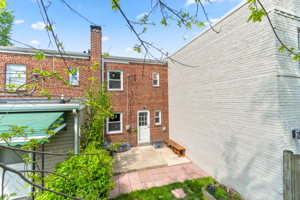 1310 Pendleton St, Alexandria, VA 22314, USA Photo 35