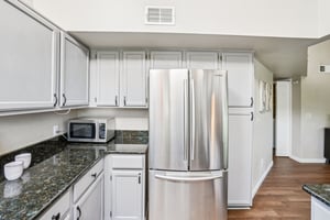 S Monaco Pkwy-1906-013.jpg