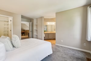 S Monaco Pkwy-1906-022.jpg