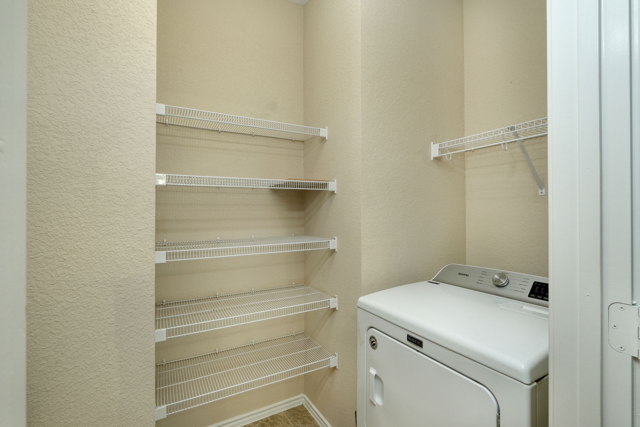 Pantry/Laundry